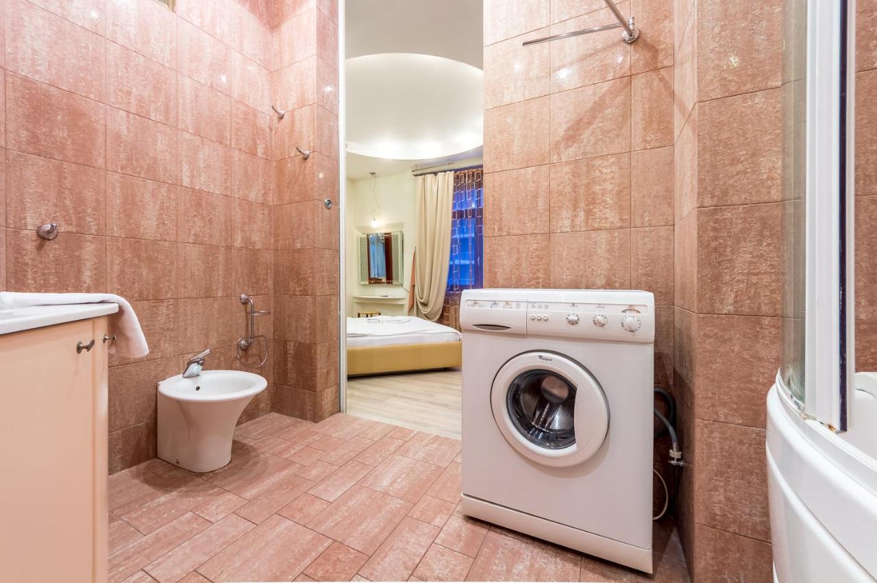 Central Apartments On Khreschatyk Kiev Ngoại thất bức ảnh