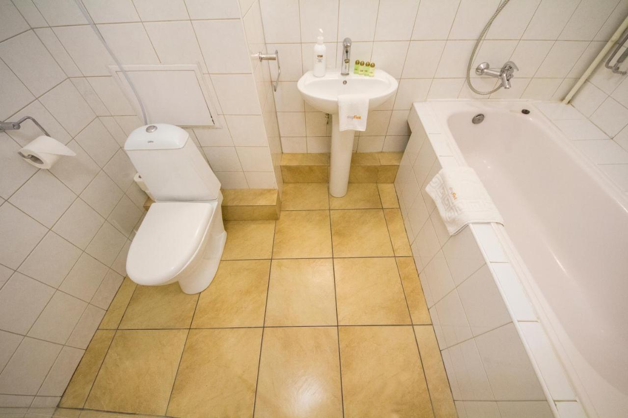 Central Apartments On Khreschatyk Kiev Ngoại thất bức ảnh