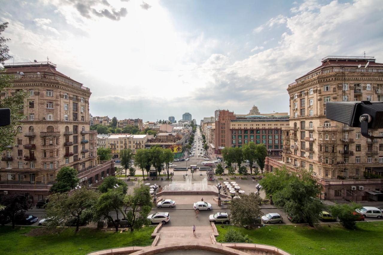 Central Apartments On Khreschatyk Kiev Ngoại thất bức ảnh