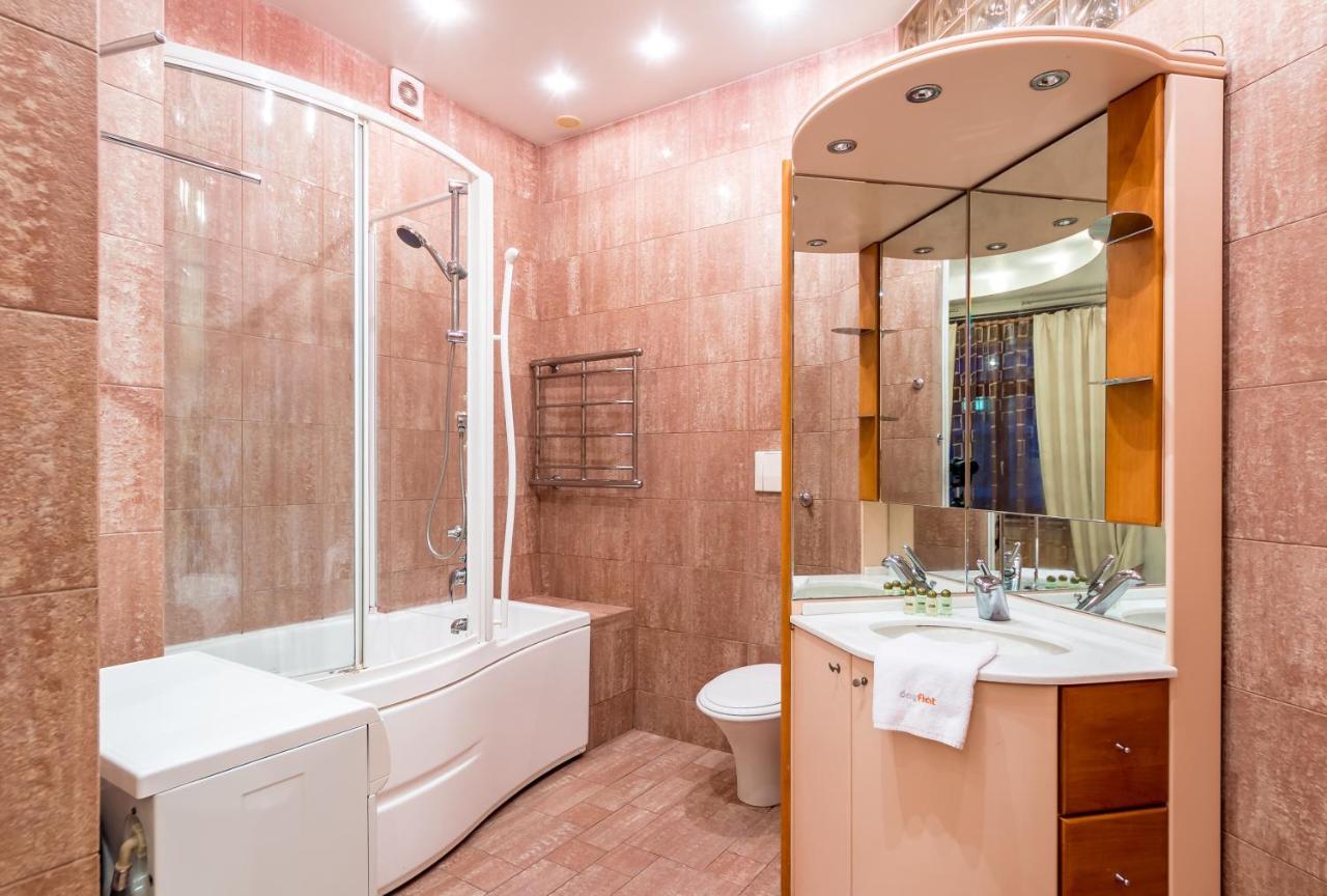 Central Apartments On Khreschatyk Kiev Ngoại thất bức ảnh