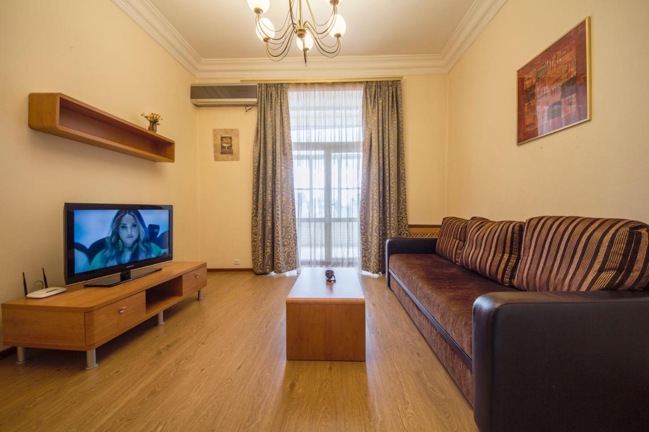 Central Apartments On Khreschatyk Kiev Ngoại thất bức ảnh