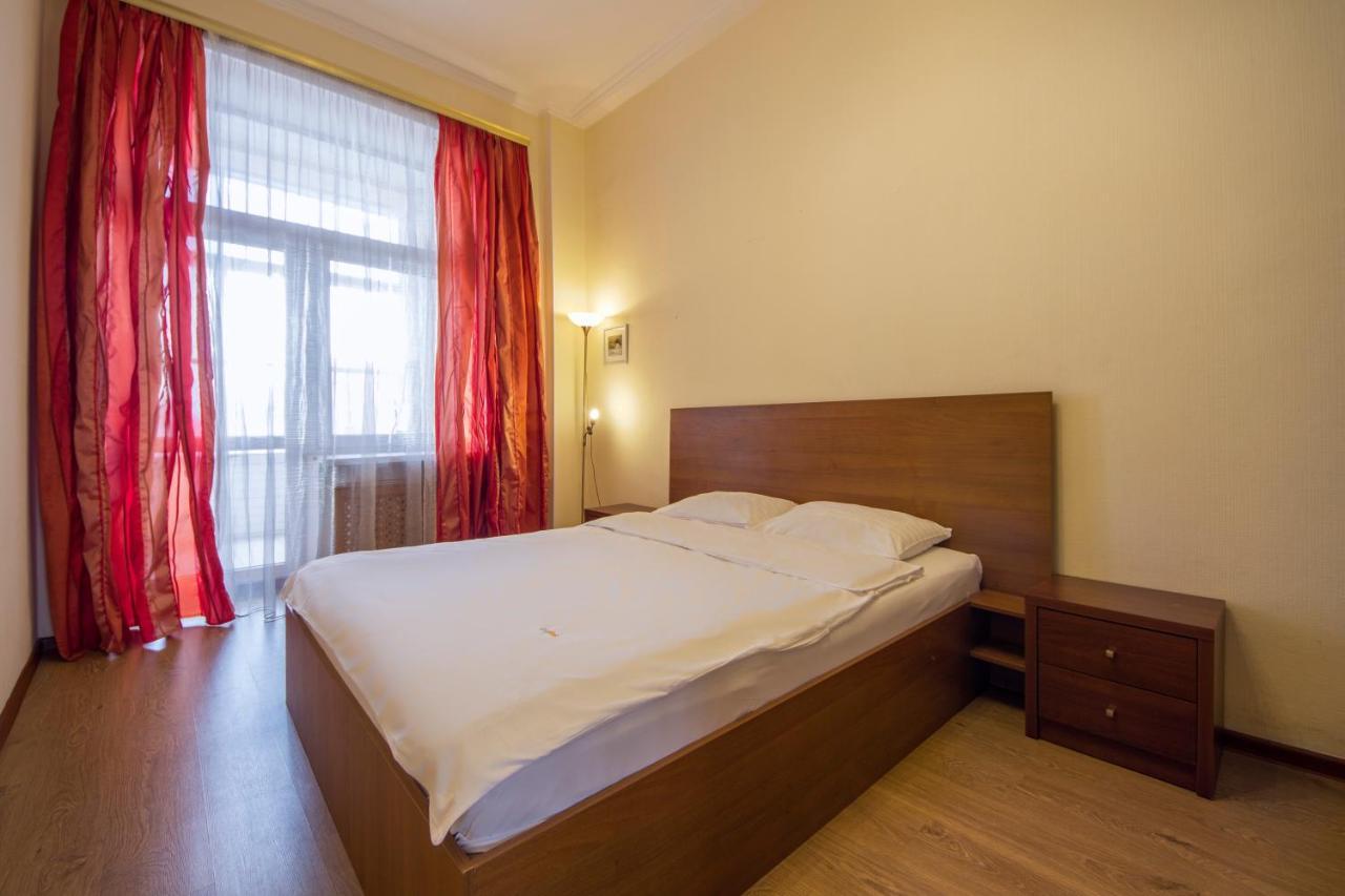 Central Apartments On Khreschatyk Kiev Ngoại thất bức ảnh